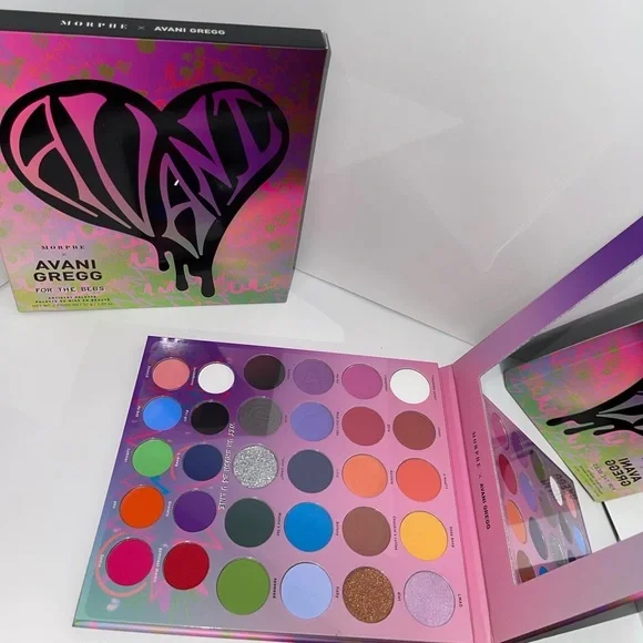 Avani eyeshadow palette - Picture 1 of 1